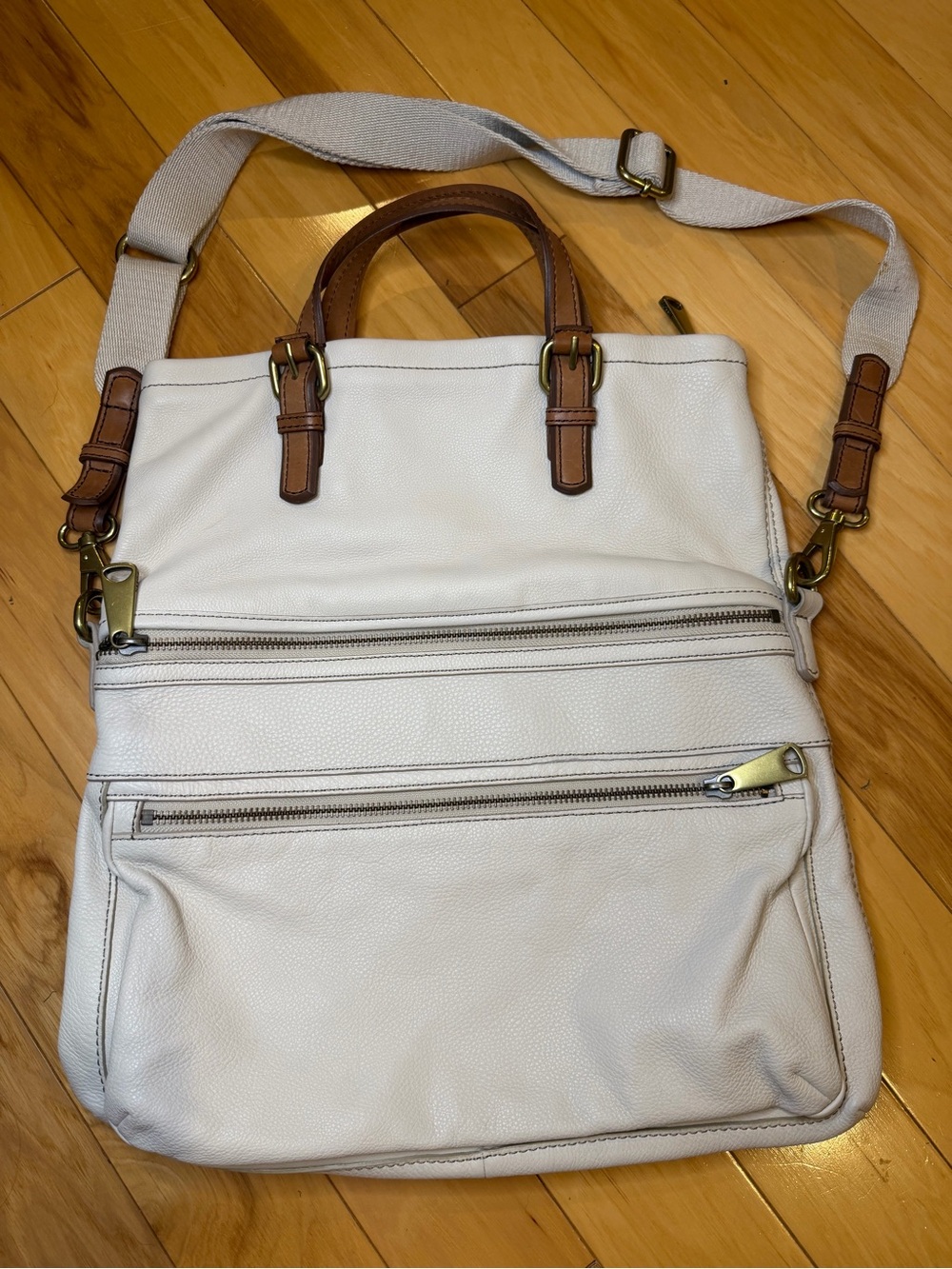 Fossil Explorer Ivory Leather Foldover Crossbody Tote Bag Brass Hardware